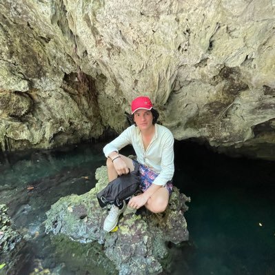 karlom97's profile picture. 97’