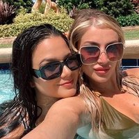 BIANCA (@hendrix1328) 's Twitter Profile