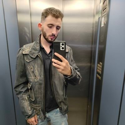 RuingWolf's profile picture. 