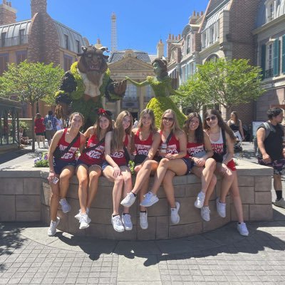 MadalynStern's profile picture. cvhs’25//charvalettes//cvdt
