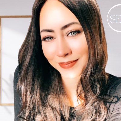 ✨ Spirituelle BewusstSEINS Mentorin 🎙 YouTube & Podcast Creator 💃🏻 Soul Empowerment 🧘🏽♀️ Erkenne wer du wirklich bist !