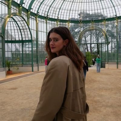 Media, Music & Minho. Blue Book trainee at @MEDIAprogEU in Brussels and trying at @falsonovebanda. Opinions are my own, please bear with. She/her