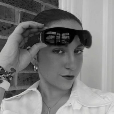 mellamanVaski's profile picture. También me dicen Eva pero es otra historia
🚘Driver🚘