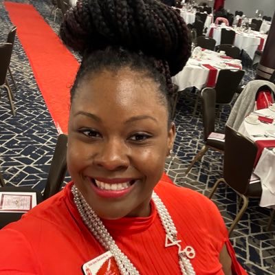🙏🏿Believer.🤱🏿Mama.🔺️Redz. ✊🏿BlackLivesMatter.🎓WMU Alumx2.