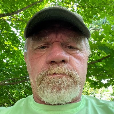 JosephHowad2525's profile picture. 