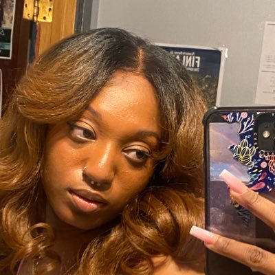 silly sexy sag • 💕💚🇯🇲🏳️🌈 • she/they • all views expressed are my own