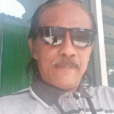 ciusza's profile picture. 祈祷，工作，度假，玩得开心