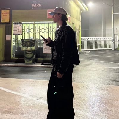 isntle's profile picture. 