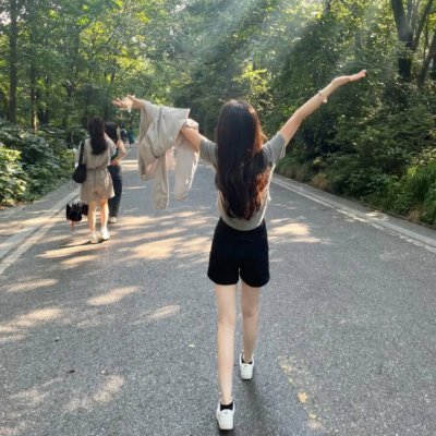 Aaliyah_164yg's profile picture. 日本語の勉強を頑張っています👩👩👩。 来年日本への旅行を計画しています✈✈✈