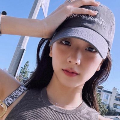 thisisfafong Profile Picture