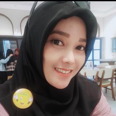 D114n4_'s profile picture. Hidup bikin happy
Wa aja