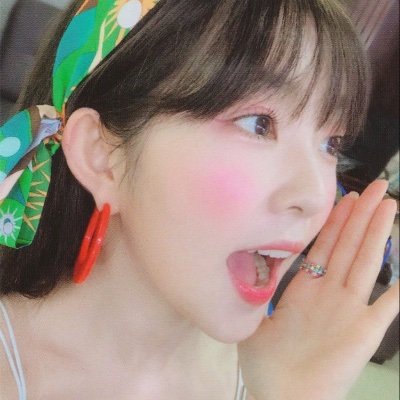 02vlvet's profile picture. ★