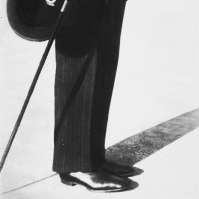 rootash1's profile picture. Alors monsieur, faites le tour.