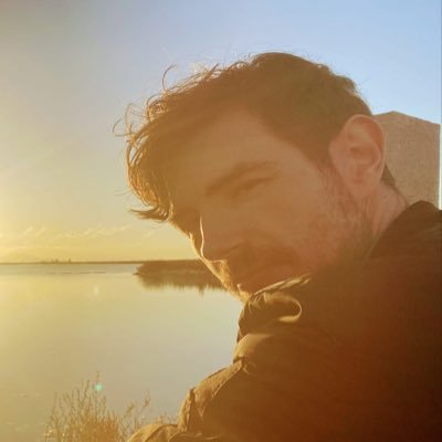 Godenoughfor's profile picture. Grado en Psicología. Vendo portátiles fuerte. Yo escribí y escribiré. El mundo son las personas.