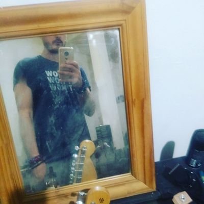 tecnica num. 2 mariano necochea. líbriano, guitarrista, catador de discos que hicieron historia. necochense. viviendo en Valentin Alsina. parte del 44%✌