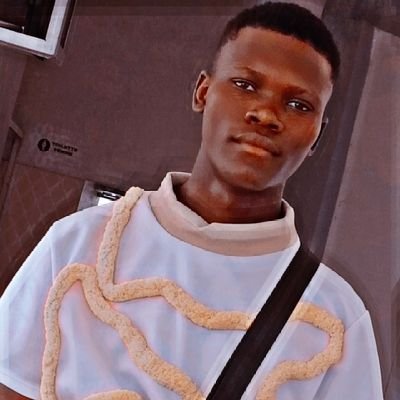 CharifDopo's profile picture. Allons prendre des millions les gars 🤪
Let's get the million guys