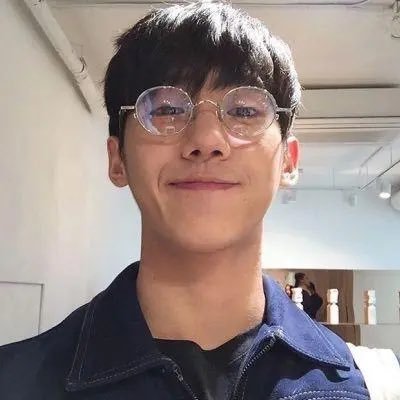 jayzhou55555's profile picture. 