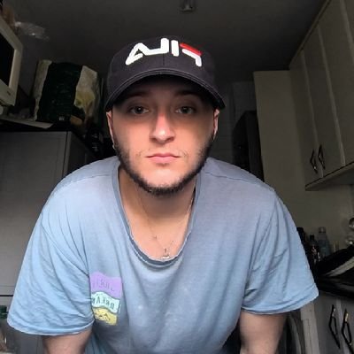 AleeeMr11's profile picture. 25.⚡
Real Betis Balompié💚 
B🐶❤