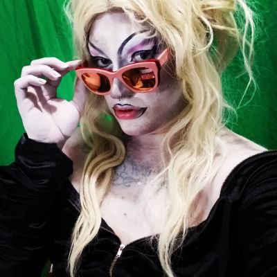 Nightlife Succubus,
Ambiguously Undead,
Twitch Affiliate,
Cannibalism Hobbyist,
#1 Ethel Cain impersonator
Instagram: Helenacasket
https://t.co/1fvjZhea2e