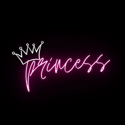 RealQueenNa's profile picture. ~Twitch streamer~ Come watch me grow ♡