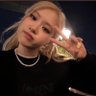 rendezvous18_y6's profile picture. lisa’s side hoe
