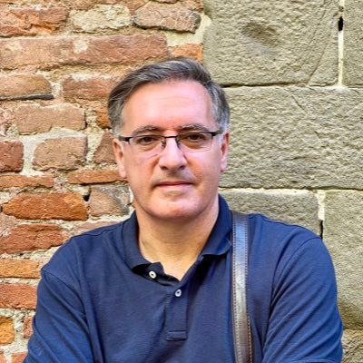 Jefe de Servicio de Medicina Interna en @gurutzetakoOsp Fotógrafo aficionado, apasionado de la música clásica, Tolkien y los fósiles. Opiniones personales.