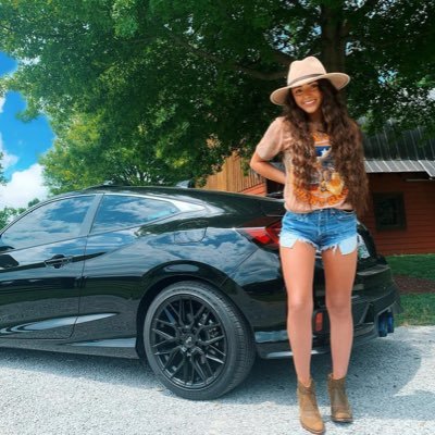 Nashville TN Cars | ‘23 C8 Corvette 🏁 👑Founder of Car Girl Empire 🏎Car🚦passion🥃Whisky