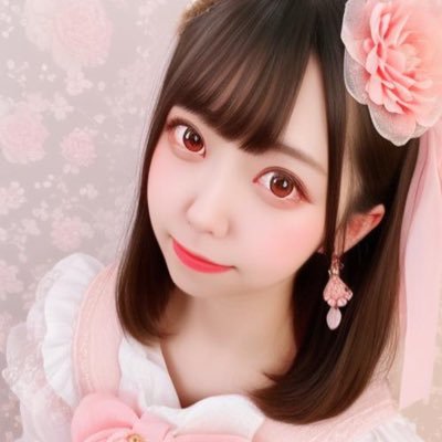 『OSHIBANA』というアイドルグループ(準備中) のピンク担当です💕🌹深川史那ちゃん(@fumina2377)に似てるとよく言われるのですが、全くの別人ですわ。