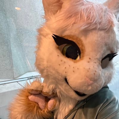 Hiya! I’m pepper! I’m in the process of starting a fursuit premade business, stay tuned~! AD:@peppers_booty