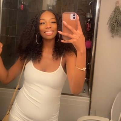 GROWTH🌻 PROSPERITY🌻| Chicago📍| Jamaican Goddess 🇯🇲| IG: nya_hippie_ | SC: nya_hippie 💕DPU Alumna🖤💛1908💖💚