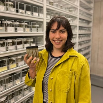 Master’s student at @calacademy / @SFSU 🕷, @UCBerkeley alum, lifelong learner | she/her 🏳️‍🌈 #BlackLivesMatter