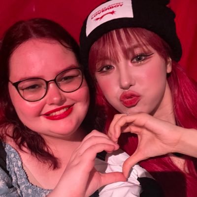 TheeAliMarieSon's profile picture. ali - just a girl that enjoys going to concerts