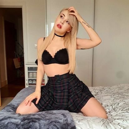 luciana15147348's profile picture. 