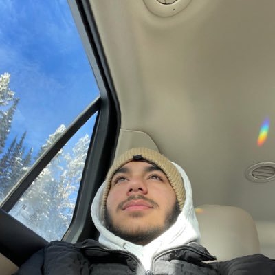 txadriannn's profile picture. 