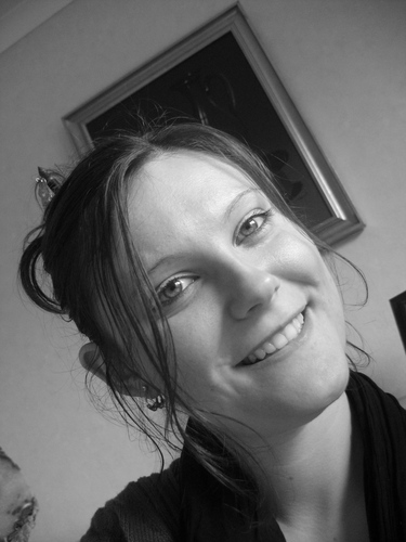 EliseVanzetti's profile picture. Curieuse du monde qui nous entoure, fascinée par les relations humaines, intriguée par les évolutions, passionnée par mon métier...bref gardons l'œil ouvert !