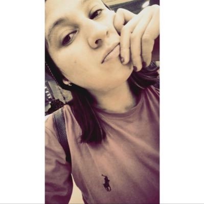 liiiz_sg's profile picture. Acá estoy lidiando con los dos gemelos que representan esa bipolaridad tan pero tan mía ♊ 🏳️‍🌈