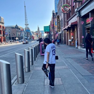 Pulid_oh's profile picture. IG : Pulid_oh // Stay Gold // Iced Coffee//