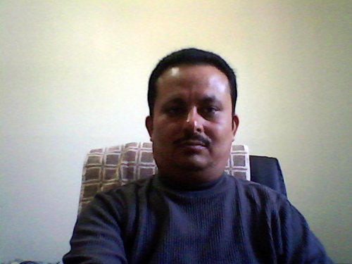 i an nice man and i work in motel manager i am free mind i love music and out side tour