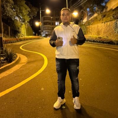 silvera_theus's profile picture. 