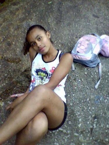 naum me jugue por qe penso de ferente... a vidaa me mostro qe devo olhar pra frente...!* roma tý amO ♥ forever...!*