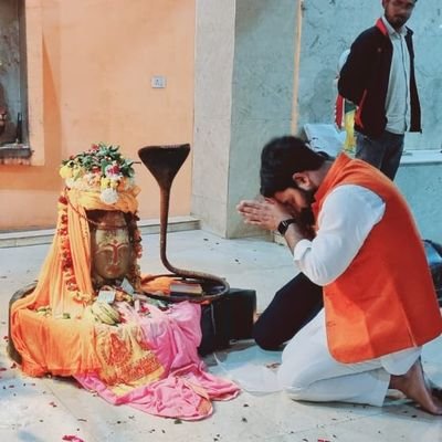 Vipinhindu71's profile picture. 