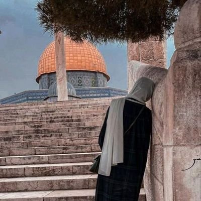 Nada_bakeet's profile picture. وحده الله يرعى الفؤاد إذا انكسر♥️                                                            
👩‍🎓AlQuds♥️
alahly🦅♥️
fces