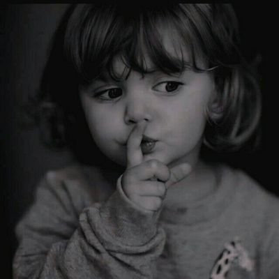 ادرس،اقرأ ،تثقف،ازدد جمالاً،كن كالجوهرة نادرة لا يمكن العثور عليها بسهولة،ثم اجتهد وواجه الحياة بالف قوة.🤍🌸