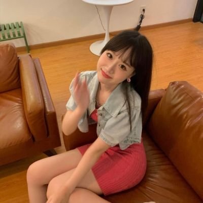 Yaling1392248's profile picture. 喜歡做愛 技巧高超 總是想玩點有刺激敢玩的動作#歡迎跟隨轉推+愛心留言， 會讓我更注意到你哦