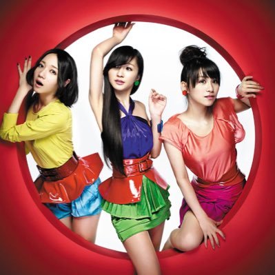 香水瓶です。本当に美しくていつまでも見惚れてしまいます。 香水瓶です。本当に美しくていつまでも見惚れてしまいます