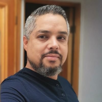 🇨🇱 🇲🇽 (∂ + m) ψ = 0
Un gramo de 'hacer' pesa más que un kilo de 'decir'