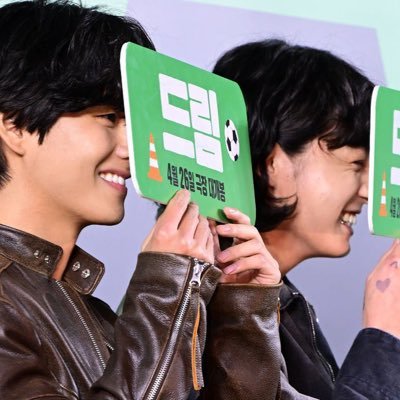 テテが好き(*´˘` )♥ グテ🐻🐰も好き(*´˘` )♥♡ BTSが大好きな大人armyです! いつか7人に会いたい♡その日まで頑張って韓国語勉強中📕✨14歳👧と親子armyしています♡ 「クマたん🐻を愛でる会No311」