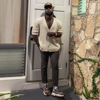 Father🧔🏾👦🏽, Artist 👨🏾🎨 , Cocktail Enthusiast 🍸, Savant 🙏🏾 🇧🇸🇭🇹