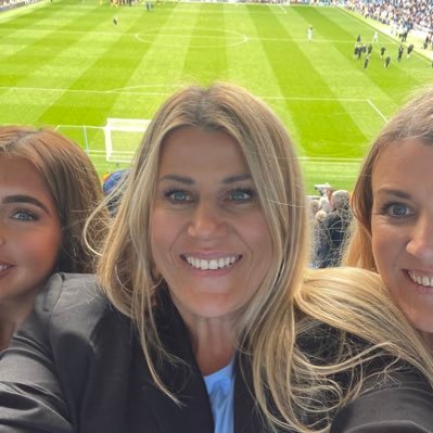 Snr Portfolio Manager (PMO) at UHP|| HR&OD roots 🪴|| Netball lover with aging knees|| Sports fangirl|| MCFC🩵|| Mum of Corradi|| Advanced wine consumer🥂