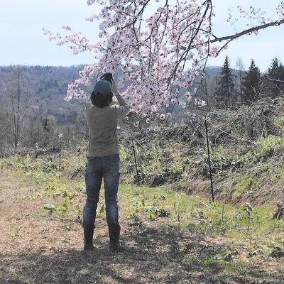311後しばらく無防備に過ごしてました。東京に希望を見出せず脱出。甲状腺と心臓に異常ありお家でお手当て中。立ち昇っては巡り循環する光景と、透き通った植物達の存在が安らぎです。ジャッジと境界線を好みません。*畑12年め*蜂*子ども守る会元副代表*FGO*釣り*筋トレ*×1*銀の雫*放送大学学士入学*めざせ百の技もつ百姓
